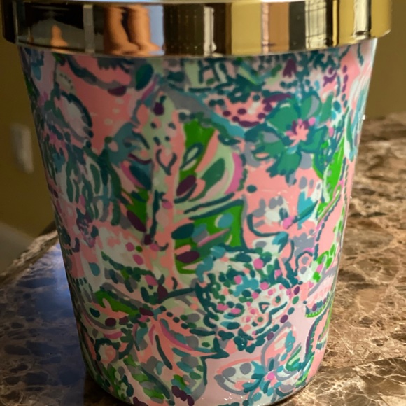 NWT Lilly Pulitzer Candle Coconut Crew - Picture 3 of 10